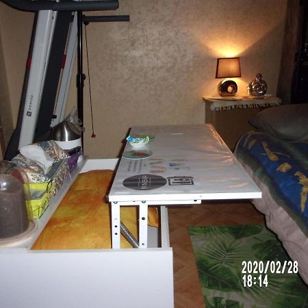 Une Halte Sur Valence Apartment Valence  Ngoại thất bức ảnh