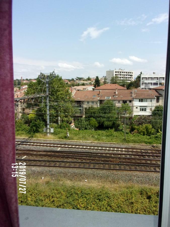 Une Halte Sur Valence Apartment Valence  Ngoại thất bức ảnh